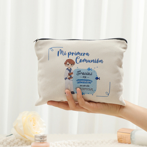 Bolsa de Maquillaje Personalizada con Diseño de Primera Comunión en Español, Bolsa de Viaje para Artículos de Aseo - Product Image 6