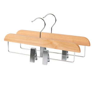 Cintre en bois coloré antidérapant, 1 pièce, pour vêtements de bébés et enfants, vente en gros - Product Image 1