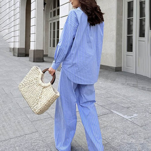 Vente en gros de pyjamas d'hiver en peluche personnalisés Ensemble 3 pièces avec haut court <span class=keywords><strong>et</strong></span> short pour femmes/ - Product Image 4