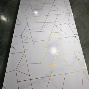 Vente en gros de feuilles de PVC marbrées 3D ignifuges, imperméables et traitées anti-UV pour la décoration intérieure des murs de salle de bain et de cuisine - Product Image 4