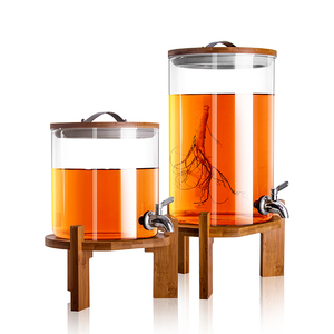 5L 8L 10L jugo resistente al calor Alcohol bebida fría dispensadores <span class=keywords><strong>de</strong></span> bebidas <span class=keywords><strong>de</strong></span> vidrio con estante <span class=keywords><strong>de</strong></span> <span class=keywords><strong>madera</strong></span> tapa grifo fiesta jarra <span class=keywords><strong>de</strong></span> <span class=keywords><strong>agua</strong></span> - Product Image 1
