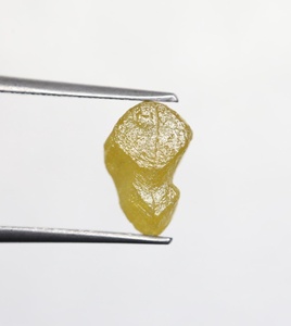 Diamante raro de 3.34 CT, natural, amarillo, sin cortar, para la exquisita colección de joyas Dream Diamond. - Product Image 3