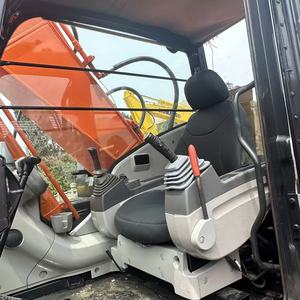 Excavatrice sur chenilles Hitachi ZX200 d'occasion, 20 tonnes, hydraulique, pour travaux de terrassement et de construction - Product Image 6