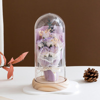 Bouquet de fleurs éternelles faites à la main pour la Saint-Valentin, 7 roses et gypsophile, fleurs séchées sous cloche en verre, lumière chaude, bois naturel, pour couple