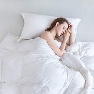 <span class=keywords><strong>Couette</strong></span> en oie blanche 100% de luxe légère 700 remplissage anti-acariens pour une utilisation printanière à la maison ou dans les hôtels - Product Image 2