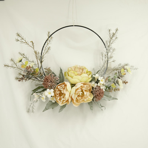 <span class=keywords><strong>Couronne</strong></span> luxueuse <span class=keywords><strong>de</strong></span> pivoines bordeaux et <span class=keywords><strong>fleurs</strong></span> <span class=keywords><strong>sauvages</strong></span> pour décoration <span class=keywords><strong>de</strong></span> mariage gothique, accents <span class=keywords><strong>de</strong></span> chambre et pièce maîtresse pour porte d'entrée <span class=keywords><strong>de</strong></span> fêtes - Product Image 3