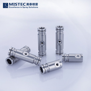 Raccord rapide MISTEC 304SS pour système de brumisation avec tuyau de 9,52 mm, base de buse en T - Product Image 1