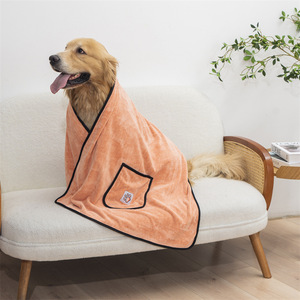 Toalla de Fibra de 400GSM para Perros, Suave, Absorbente y de Secado Rápido, Directo de Fábrica, con Bolsillo para Limpieza y Aseo - Product Image 5