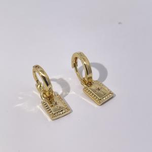 Pendientes de Aro Cuadrados de Latón Chapado en Oro de Moda Tianyu Gems con Diseño de Moneda y Circonita - Product Image 1
