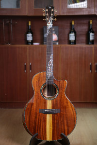 Guitare acoustique professionnelle de haute qualité de 41 pouces, entièrement en bois de koa massif, avec un design d'accoudoir exquis et des incrustations de pierres précieuses. - Product Image 6