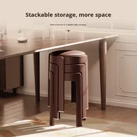 Chaise de salle à manger en plastique rembourrée de style médiéval vintage nostalgique pour un usage domestique Gain de place et empilable Durable Robuste Nouveau modèle