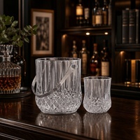 Seau à glace avec poignée et verres à vin côtelés assortis – Ensemble de service en gros pour vignobles, bars à vin, restaurants, salons d'hôtels