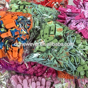 Sıcak satış renkli hayvan karikatür baskılı oyuncak sapanlar tasarım bebek emzik klip yeni bebek emzik klip zincir şerit kukla tutucu - Product Image 6