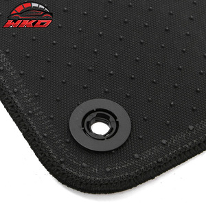 พรมปูพื้นสำหรับมาเซราติ เกรคาเล่ 23-25 ป้องกันการลื่นไถล แถวหน้าและแถวหลัง วัสดุเวลัวร์ - Product Image 5