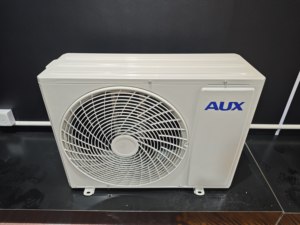 Mini Aires Acondicionados Split de Precio de Fábrica Más Vendidos 9000/12000/18000/24000 BTU R32 Bajo Ruido Enfriamiento Rápido para Áreas Comerciales - Product Image 4