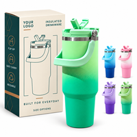 Bouteille d'hydratation sous vide OEM 30oz Ombre en acier inoxydable 304 avec double couvercle et boucle de transport pour les trajets quotidiens, le sport, les voyages et les cadeaux