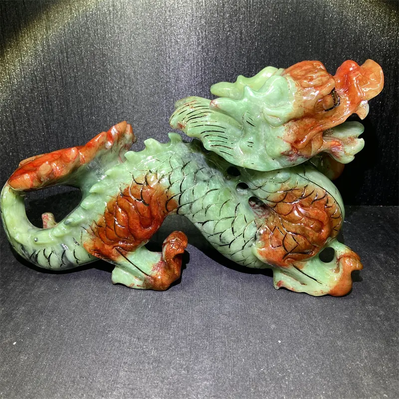 Venta al por mayor de piedras preciosas dragón tallado Xiuyan Jade dragón Shanhuang jaspe para Decoración