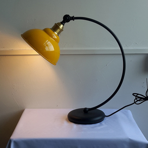 Đèn bàn <span class=keywords><strong>LED</strong></span> hiện đại với bóng kim loại đầy màu sắc đơn giản là nguồn điện xoay chiều hiện đại để đọc bất kỳ phòng nào - Product Image 4