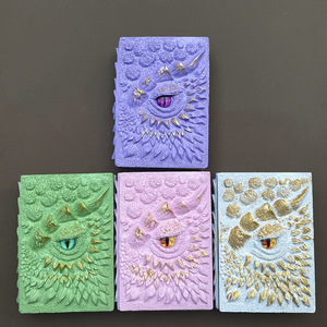 Libro animato del drago incorporato con gli occhi di cristallo maccheroni libro del drago gioco resina artigianato troni per gli studenti regalo - Product Image 1