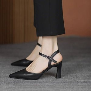 Sandales à talons hauts pour femmes, style français, à semelles épaisses, avec bandeau, nouvelle collection été, chaussures à plateforme à bout pointu et talon ajouré - Product Image 4