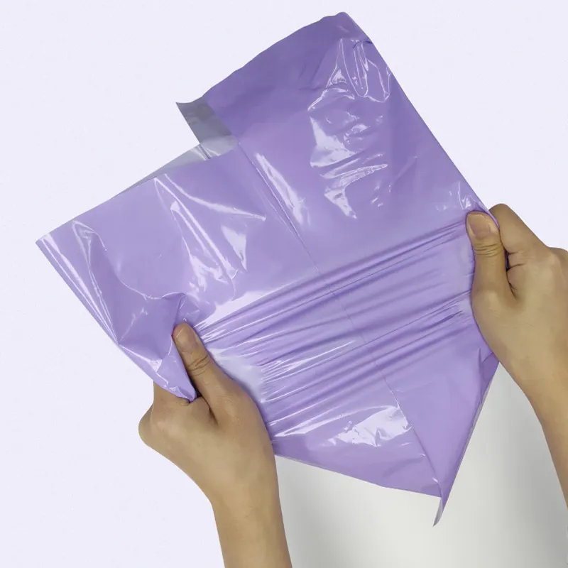 ที่กำหนดเองโพลีเมลพลาสติกจดหมายจัดส่งถุงไปรษณีย์สีม่วงซองจดหมาย Polymailer ถุงจัดส่งสำหรับโพสต์