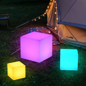 China fábrica ao ar livre impermeável comercial levou cubo brilhante noite lâmpada cor mudando LED Cube Cadeiras Bar Stool móveis