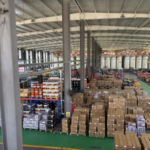 La nouvelle génération chinoise d'huile moteur pour machines de construction 20W50 <span class=keywords><strong>20L</strong></span> dans un seau en plastique bleu est nouvellement lancée - Product Image 4