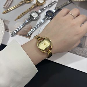 <span class=keywords><strong>Montre</strong></span> à quartz <span class=keywords><strong>rectangulaire</strong></span> unique avec <span class=keywords><strong>cadran</strong></span> doré, style rétro haut de gamme personnalisé SUNLIFEX pour femmes - Product Image 1