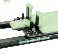 Machine de Pilates Reformer en aluminium durable et écologique, noire, avec lit de yoga coulissant réglable et plateau de saut