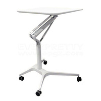 Mobilier de salle de classe de style moderne Table de professeur et d'étudiant convertible avec roues Dernier design Mobilier scolaire vendu dans son ensemble
