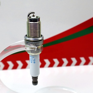 正品 NGK PZFR6R/5758 铂金火花塞 OE 101905626 - Product Image 3