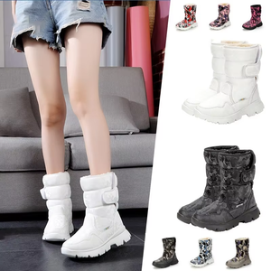 <span class=keywords><strong>Botas</strong></span> de nieve blancas para padres e hijos, niños y niñas, Material de PU de camuflaje Simple, tamaño 27-41, viaje de esquí acolchado, impermeable, antideslizante - Product Image 1