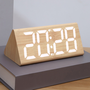 Reloj <span class=keywords><strong>Despertador</strong></span> Digital de Madera con USB, Números Grandes, Volumen Ajustable, Función de Atenuación, para Dormitorio, Sala de Estar u Oficina - Product Image 3