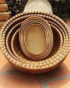 Cesta Redonda Plana de Bambú Tallada Artesanalmente, Ecológica, de Vietnam, Disponible en Varios Tamaños, Venta al Por Mayor - Product Image 3