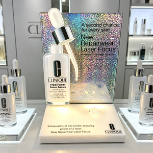 Exhibidor de Acrílico con Luz LED para Productos de Cuidado de la Piel, Perfumes, Cosméticos y Maquillaje, Personalizable y de Lujo para Mostrador - Product Image 1