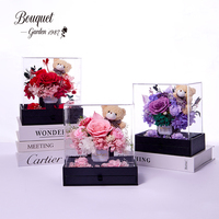 Boîte à bijoux carrée en acrylique exclusive pour la Saint-Valentin 2026 / Cadeau léger pour femme / Noël / Anniversaire avec rose éternelle en savon