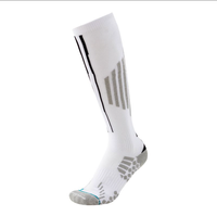 Chaussettes de football à compression mi-hautes OEM, antidérapantes avec grip en silicone, rayées, en polyester et élasthanne, longues, pour le sport et l'athlétisme