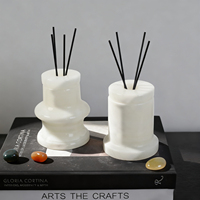 Diffuseur d'encens en pierre de jade naturelle style Art Déco, motif nature morte, ornement artisanal de haute qualité, décoration beige