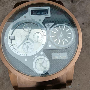 تصاميم معدنية معيارية مخصصة من الفولاذ المقاوم للصدأ لديكورات الحفلات والمقاهي وغرف الألعاب الإلكترونية وتجهيزات الغرف - Product Image 3