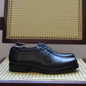 รองเท้าสไตล์เกาหลีแบบใหม่ของอังกฤษ สำหรับฤดูร้อนและฤดูใบไม้ผลิ เหมาะสำหรับใส่ทำงาน หัวแหลม มีเชือกผูก ระบายอากาศได้ดี น้ำหนักเบา พื้นยางกันลื่น - Product Image 4