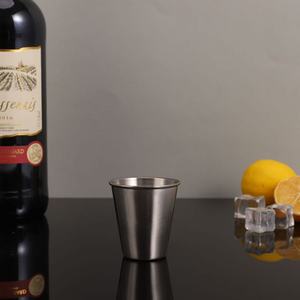 Fabrication <span class=keywords><strong>de</strong></span> tasses à vin en acier inoxydable avec logo personnalisé 12oz Tumbler Pint Cup Mugs - Product Image 2