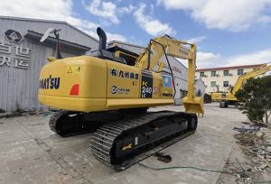 Excavatrice sur chenilles hydraulique d'occasion Komatsu PC240LC-8/PC240-8, moteur diesel 125KW, capacité de la benne de 1,5 m³, bon état, prix bas - Product Image 4