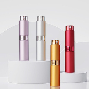 Botella <span class=keywords><strong>de</strong></span> <span class=keywords><strong>Perfume</strong></span> <span class=keywords><strong>de</strong></span> Aluminio con <span class=keywords><strong>Pulverizador</strong></span> <span class=keywords><strong>Recargable</strong></span> <span class=keywords><strong>de</strong></span> 8ml/10ml, Caja para Velas <span class=keywords><strong>de</strong></span> Aceites Esenciales Hecha a Mano, Cajas para Perfumes - Product Image 2