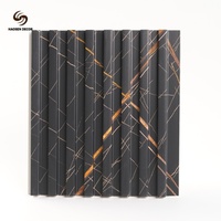 Panneau de lames en WPC imitation bois naturel pour la décoration de centres de villégiature