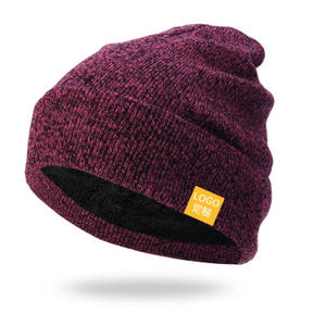D1833 Conjunto de Invierno 2019, Gorro de Lana Gruesa, Bufanda y Guantes Tejidos Cálidos para Mujer y Hombre, Estilo Cuadrado - Product Image 6