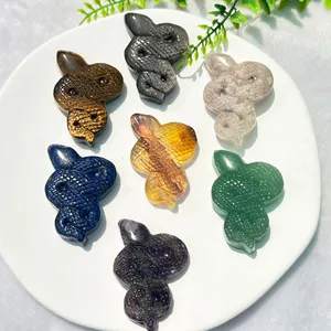 卸売天然手彫りヒーリングジェムストーンかわいい動物工芸品クリスタルスネークハロウィンホームデコレーションギフト用