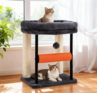 Когтеточка-домик для кошек с лежанкой, прочная башня с полностью обтянутыми сизалем столбами и плюшевым игрушечным мячиком для домашних котят