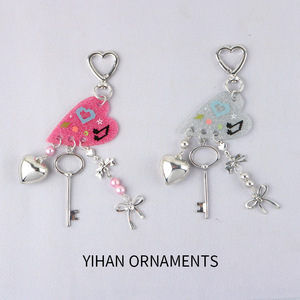 พวงกุญแจประดับรูปหัวใจทำจากอะคริลิคสีชมพูหวานสำหรับเด็กผู้หญิงสไตล์เกาหลี - Product Image 1