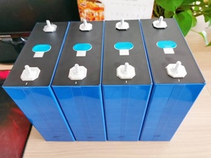 Nhà Máy Giá 314ah 306ah 304ah 3.2V 12V 24V 48V Phosphate <span class=keywords><strong>Lithium</strong></span> <span class=keywords><strong>3V</strong></span> 300ah LiFePO4 Ukraine pin di động với mã - Product Image 5