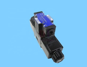 Vanne directionnelle électromagnétique humide de type plaque YUKEN DSG-03-3C10-D24-N1-50T - Product Image 2